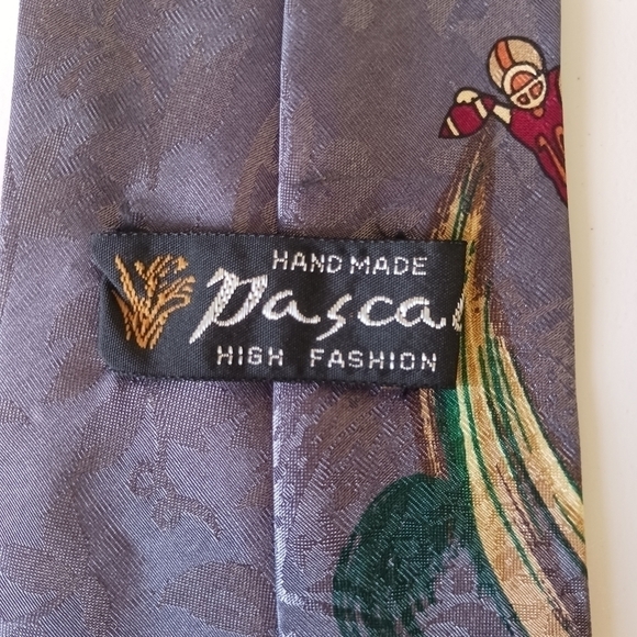 2 VINTAGE novelty print football theme ties - Picture 4 of 5